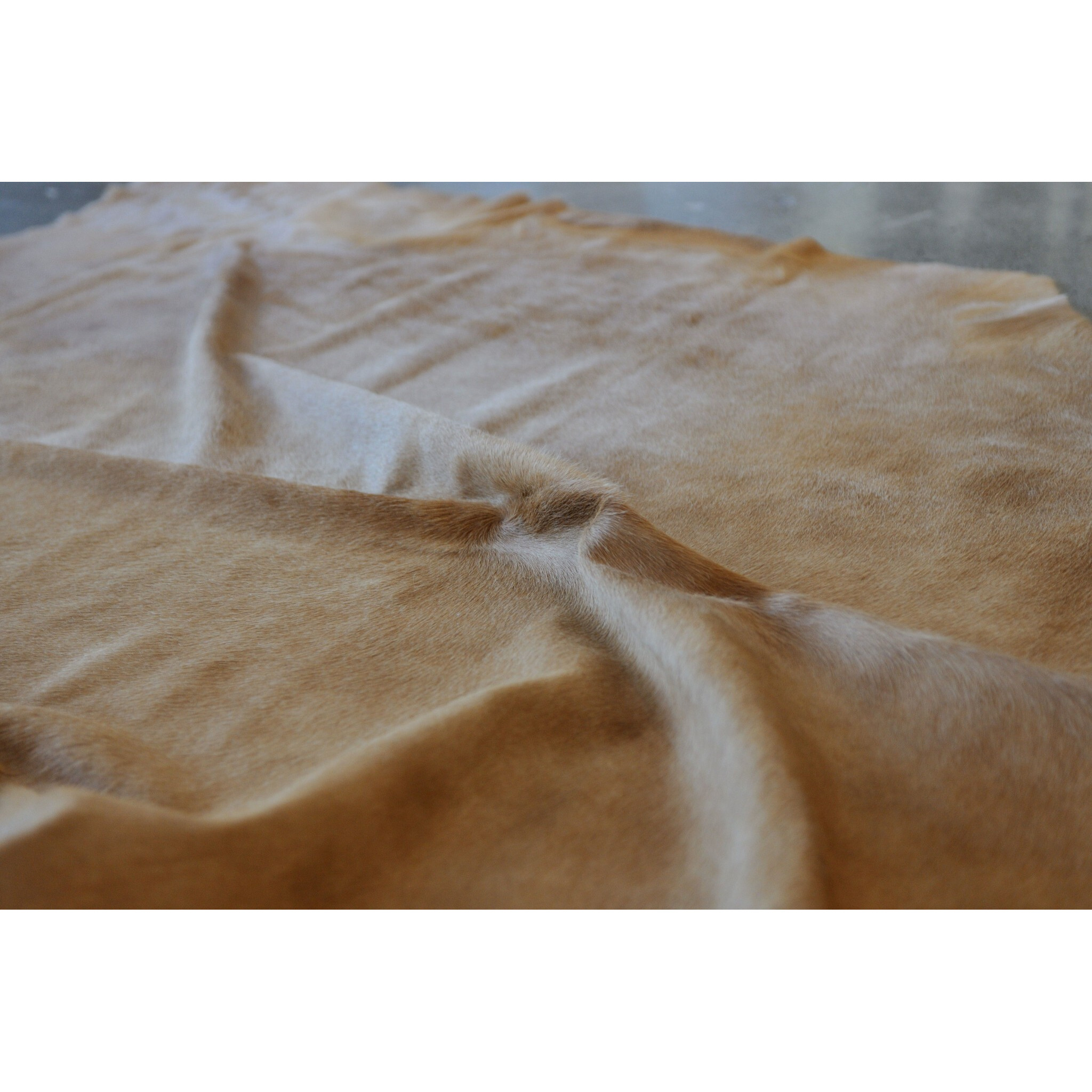 6' X 7' Golden Honey Exotic Cowhide Area Rug