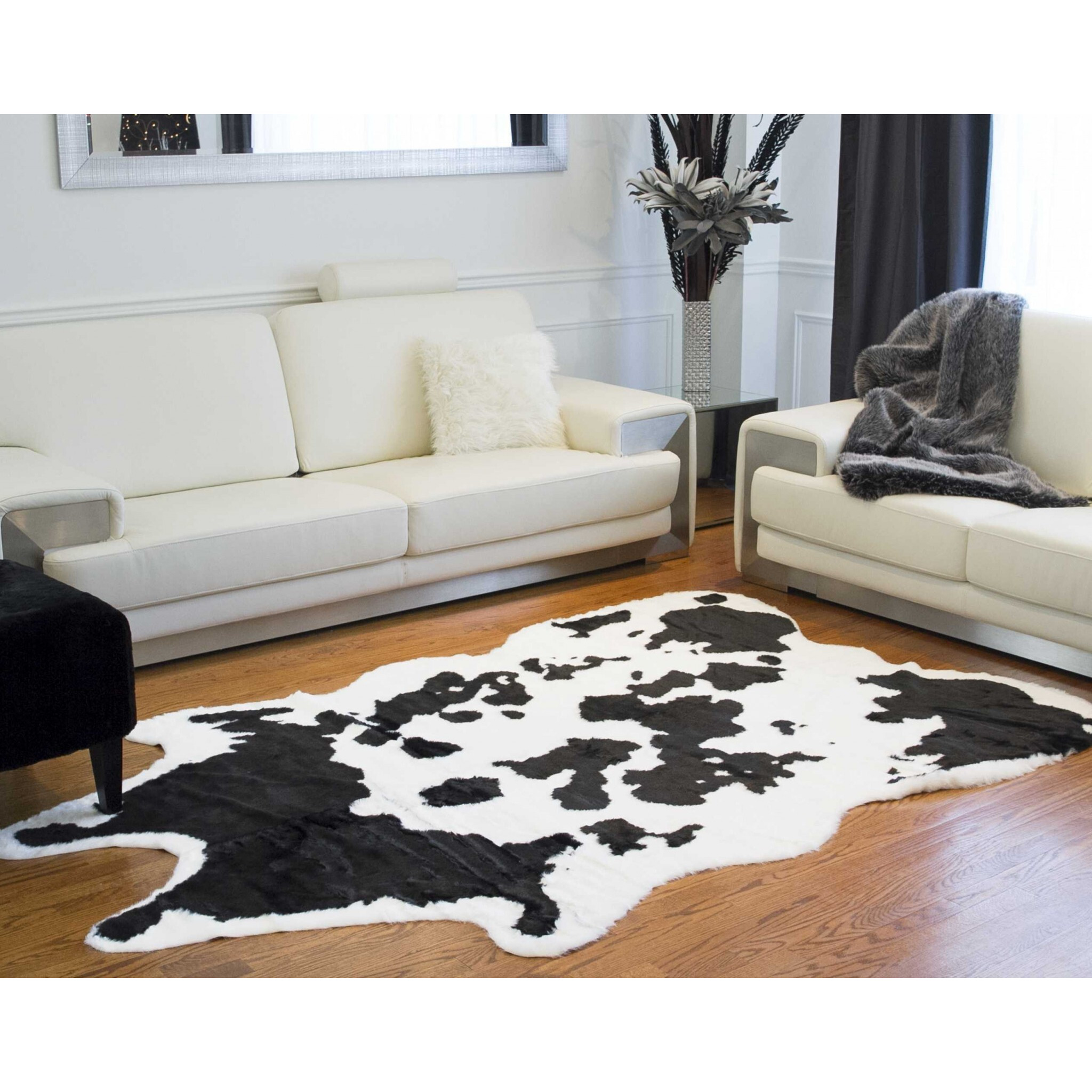 63"" X 90"" Sugarland Black And White Faux Hide - Area Rug