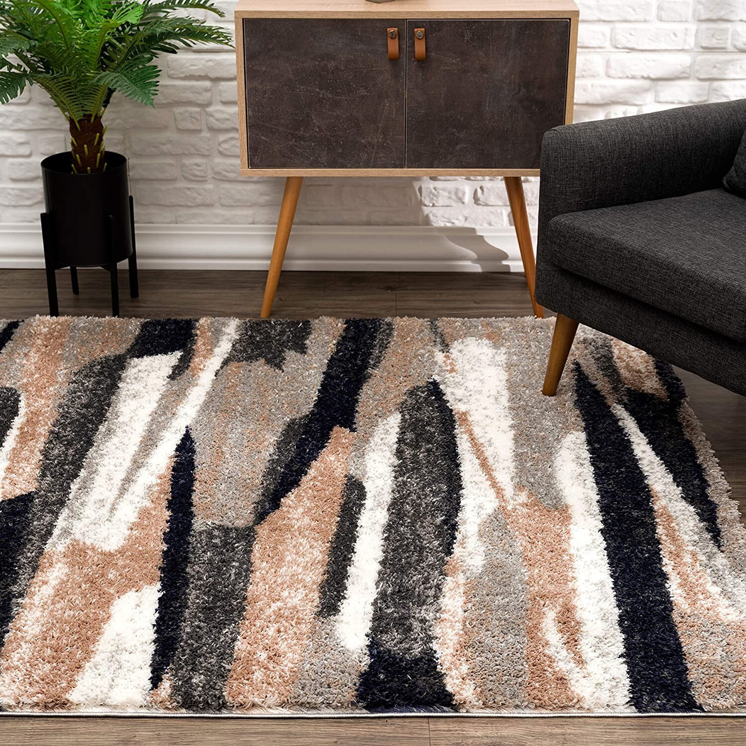 7 X 9 Gray And Black Strokes Area Rug