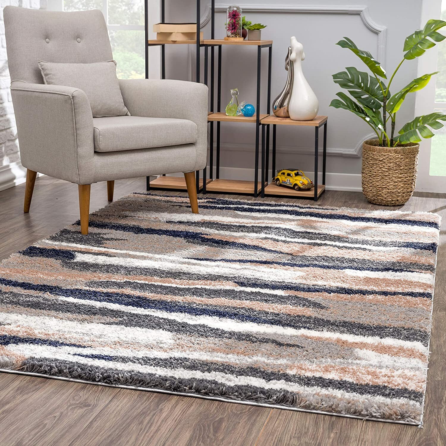 8 X 11 Gray And Black Strokes Area Rug