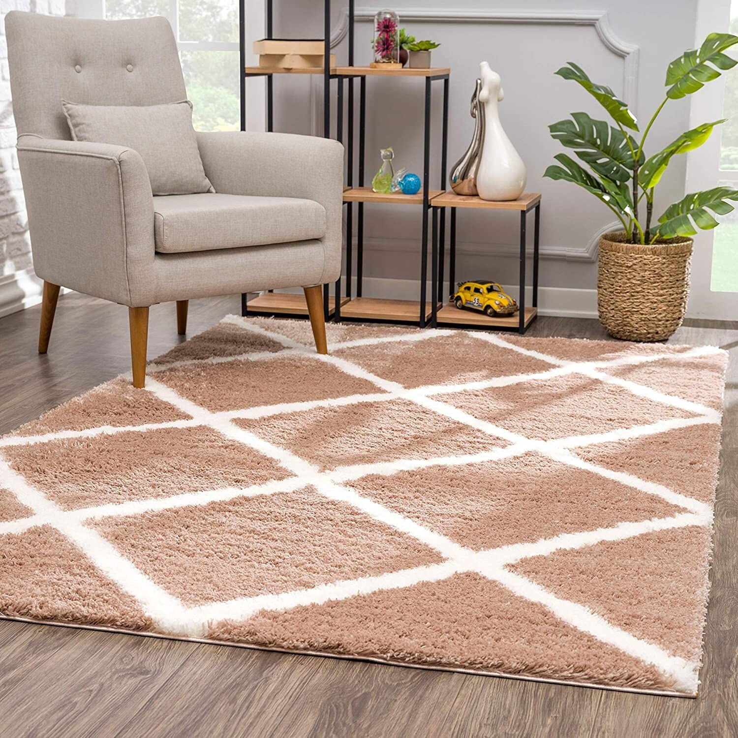8 X 11 Beige And White Modern Lattice Area Rug