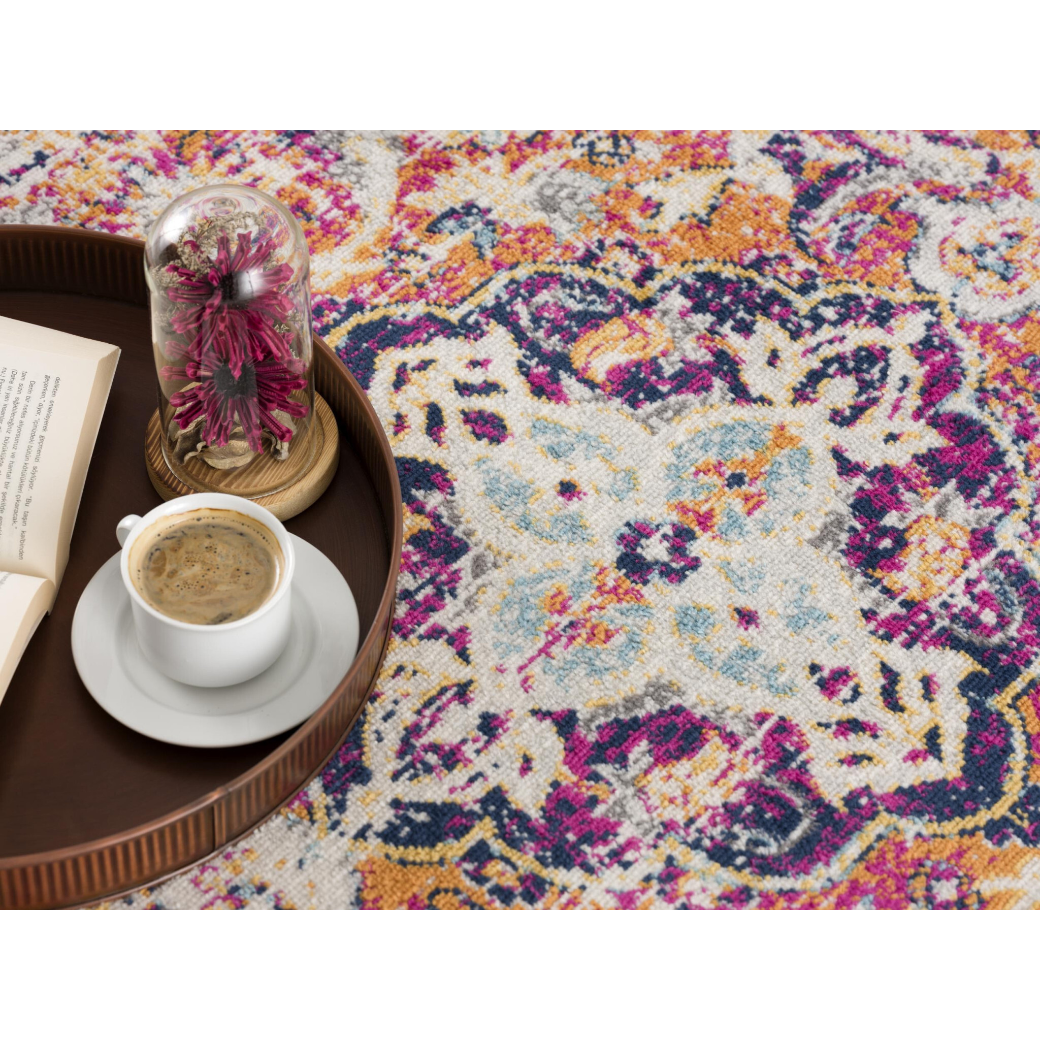 7 X 10 Cream Decorative Medallion Area Rug