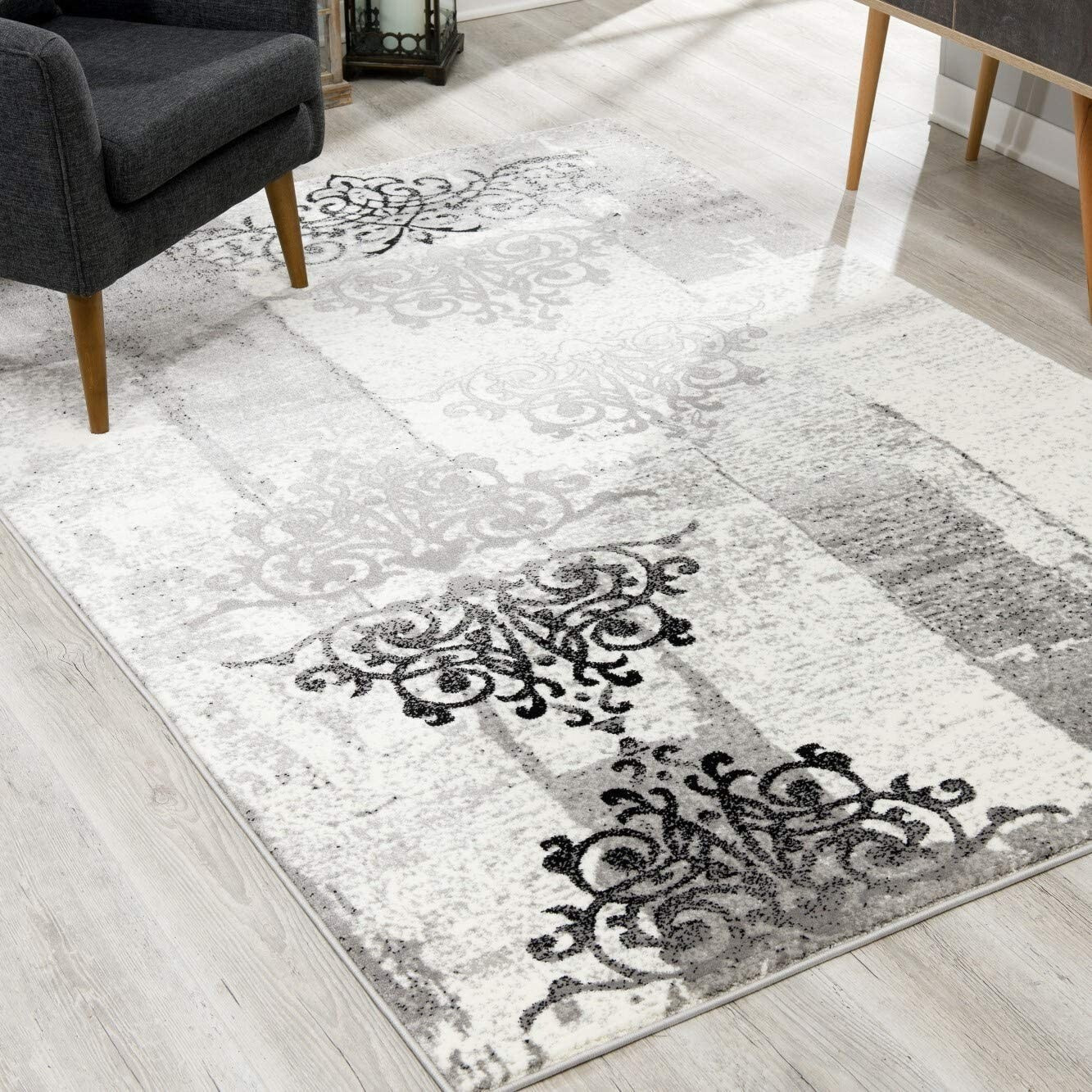 4 X 6 Gray Faded Filigree Pattern Area Rug