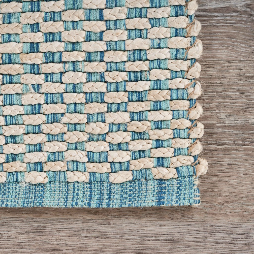 8 X 10 Blue And Beige Toned Area Rug