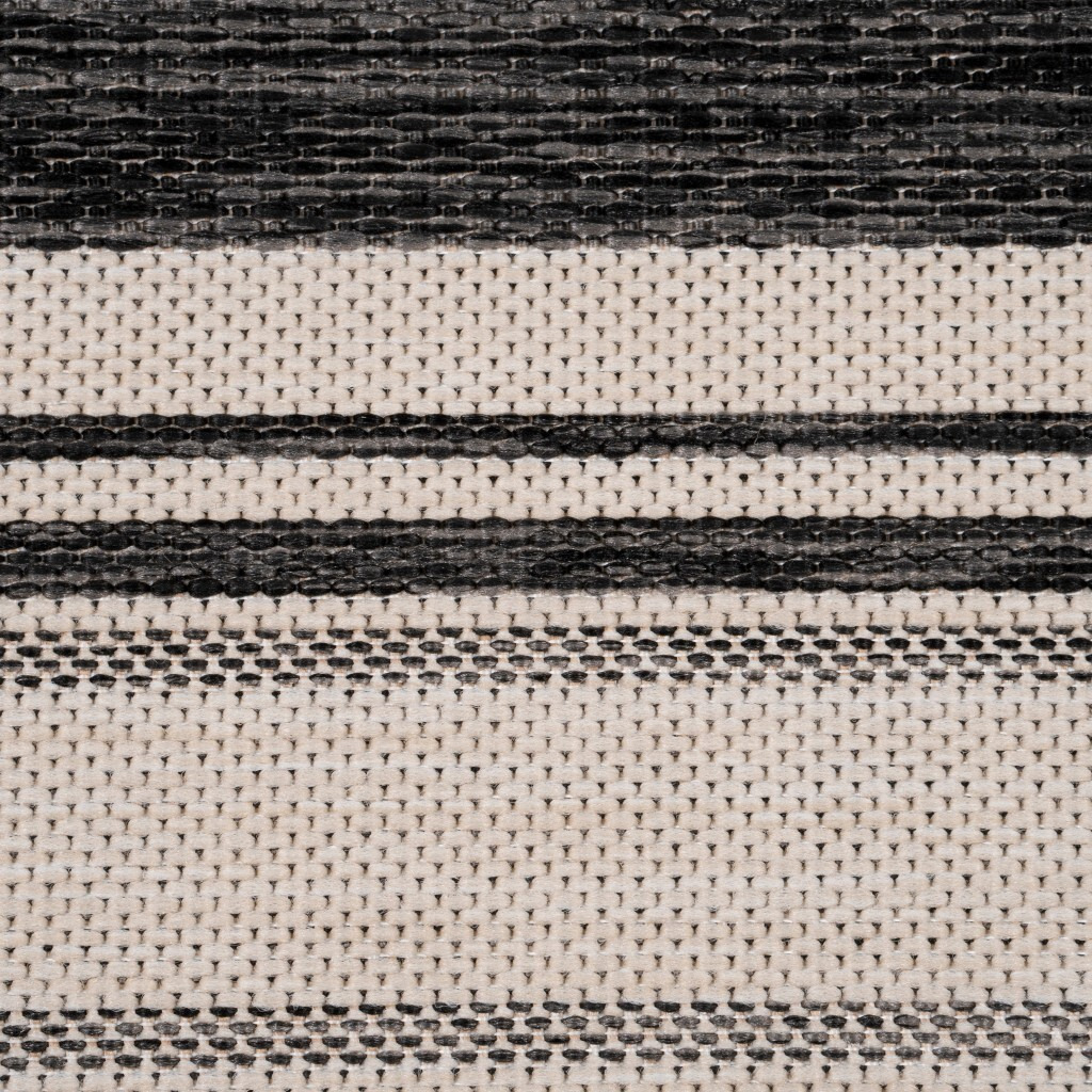 5 X 7 Gray Framed Indoor Outdoor Area Rug