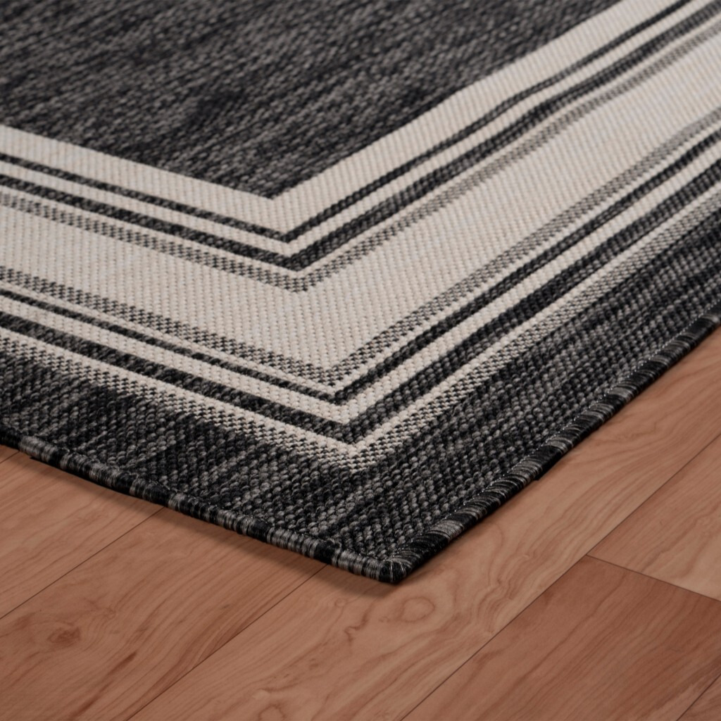 5 X 7 Gray Framed Indoor Outdoor Area Rug