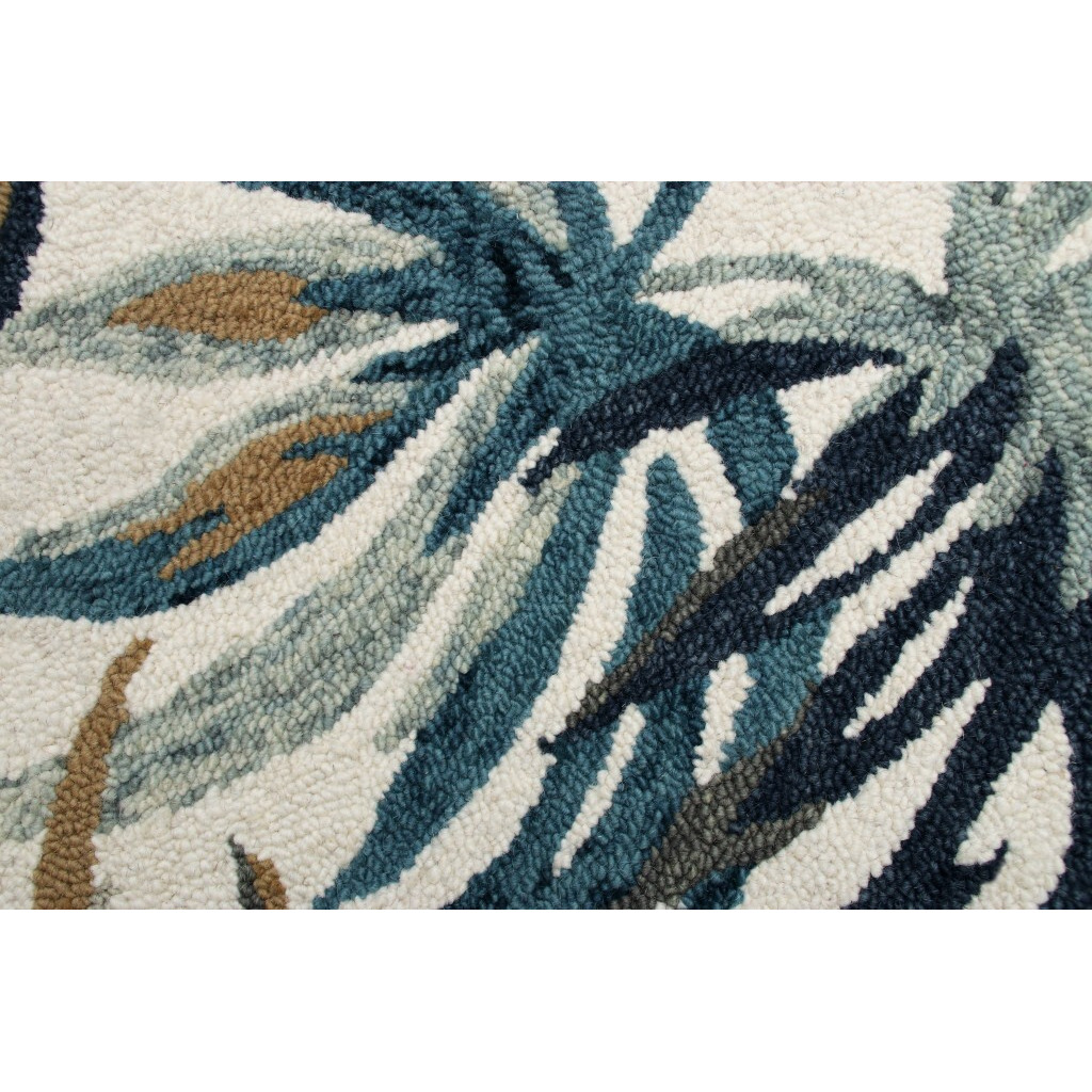 4 Round Blue And White Tropical Area Rug