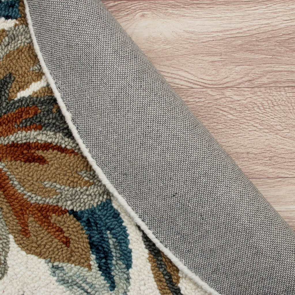 4 Round Blue And White Tropical Area Rug