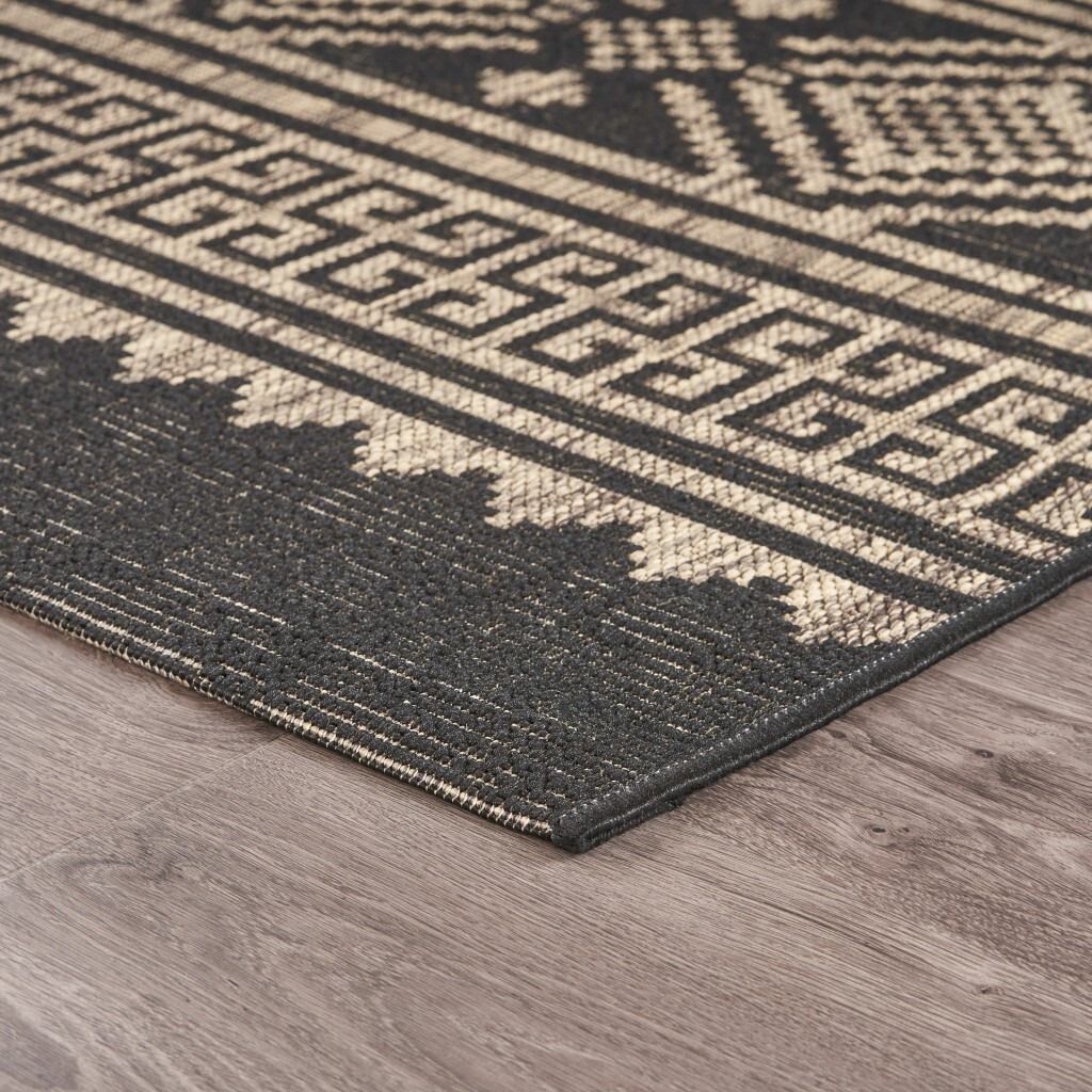 5 X 8 Black Geometric Indoor Outdoor Area Rug