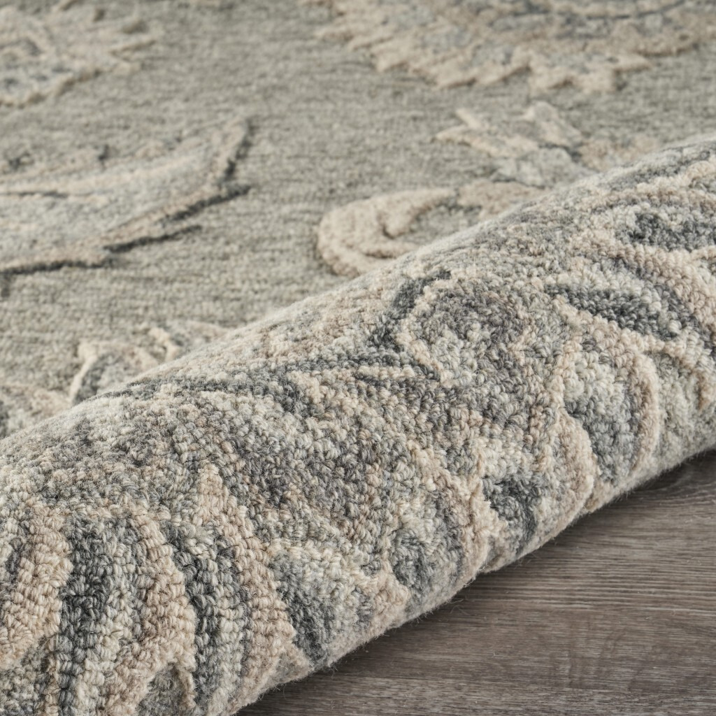 5 Round Light Gray Floral Area Rug