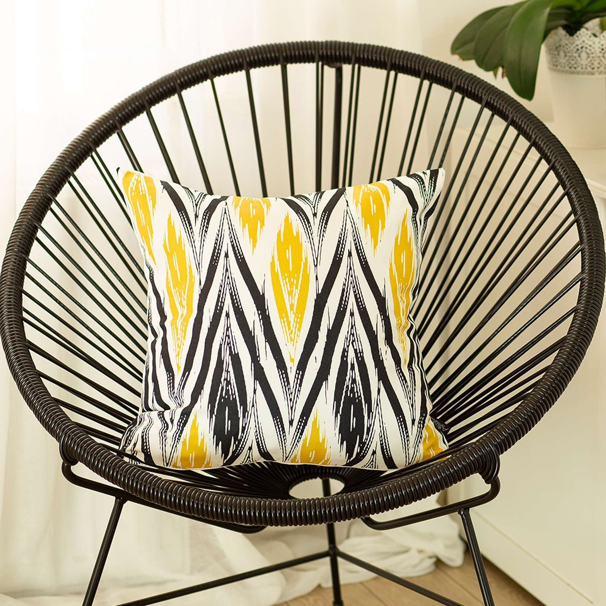 Black And Yellow Zigzag Geometric Throw Pillow
