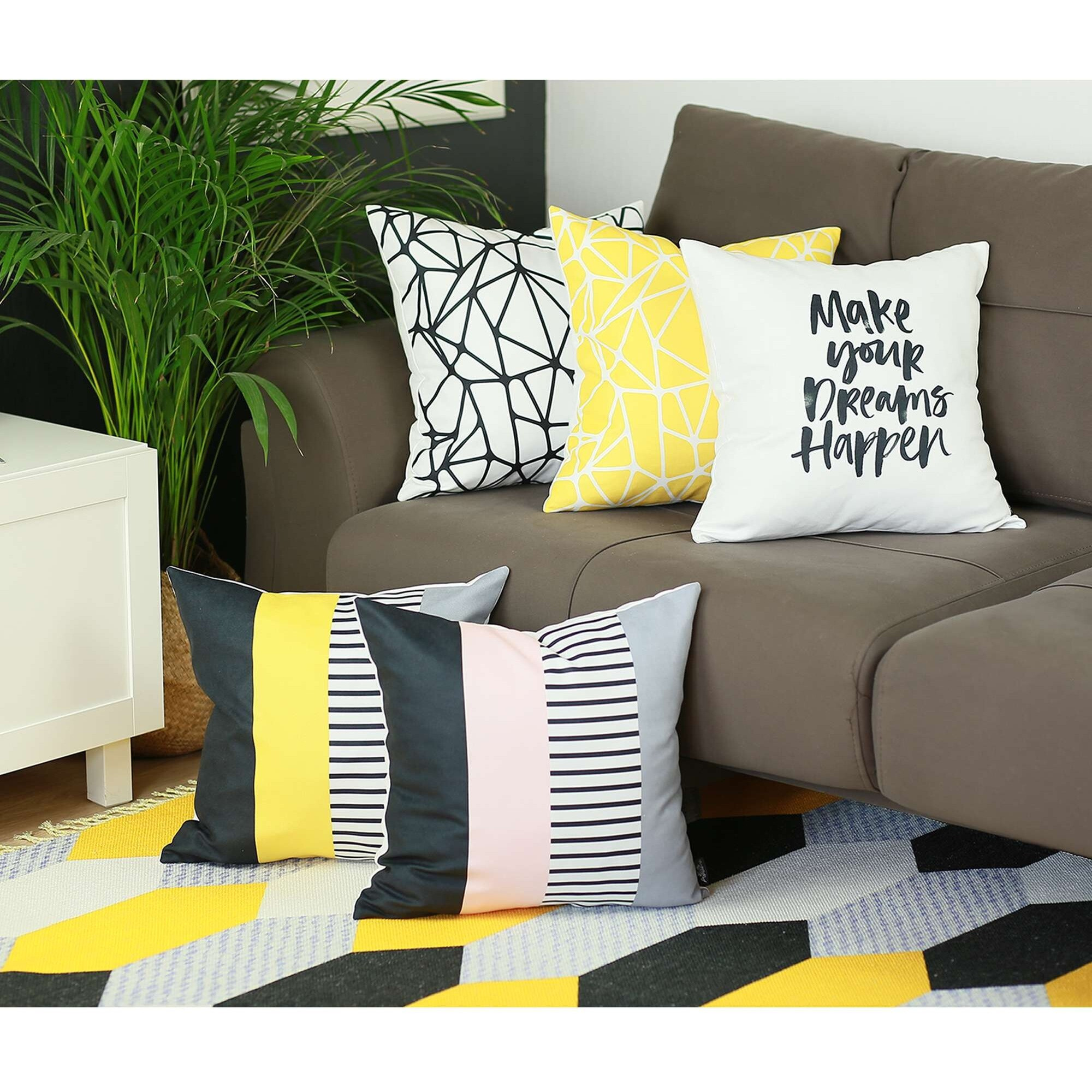 White And Black Geometric Tangle Throw Pillow