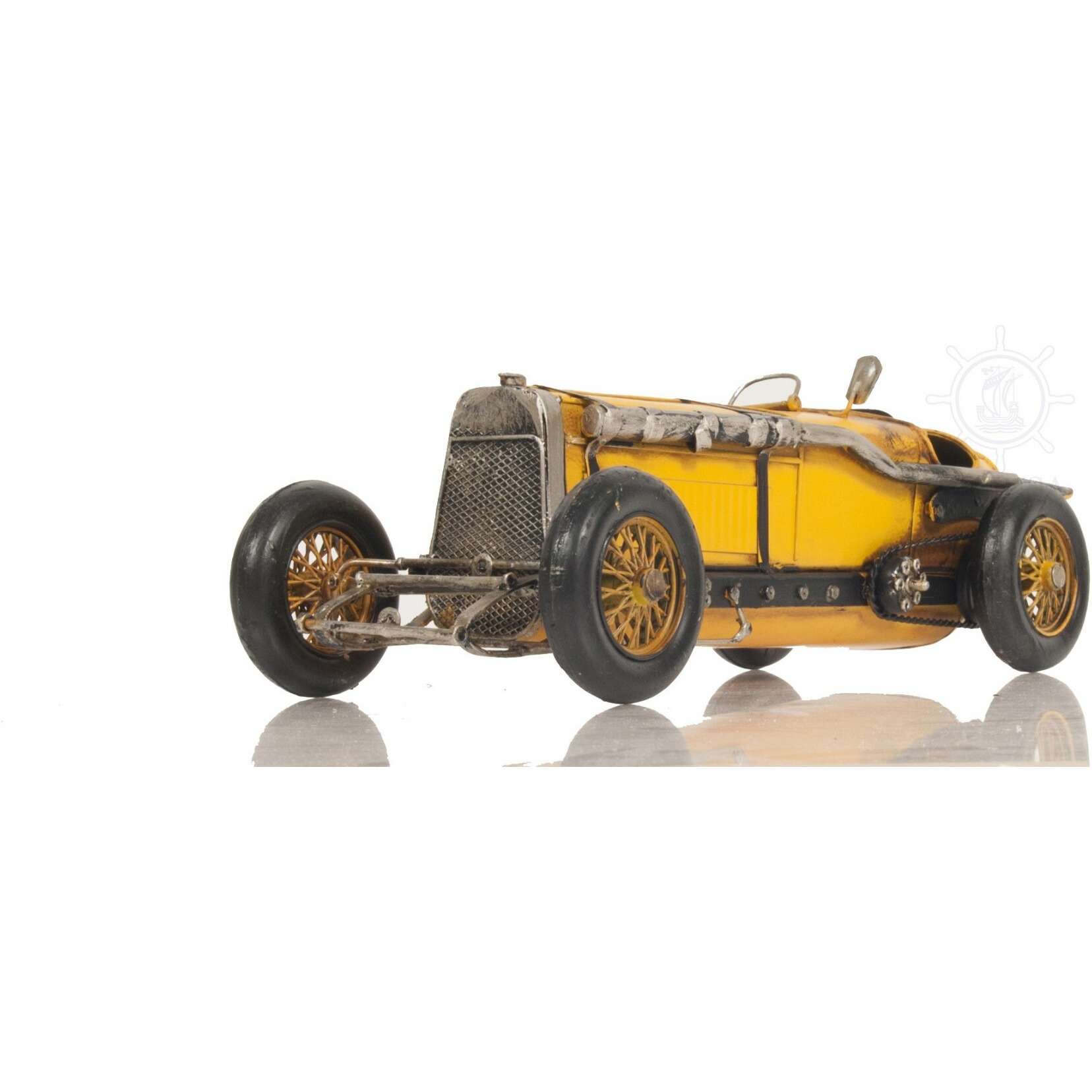 Alfa Romeo P2 Classic Racing Car Sculpture