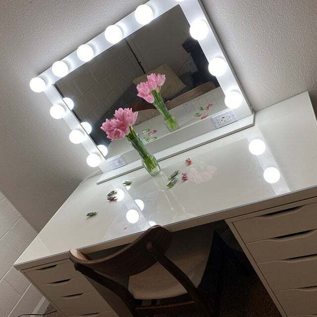 Glam Style Lighted Usb Vanity Mirror