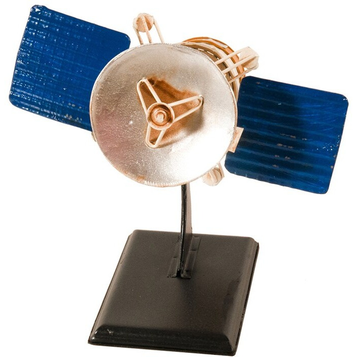 C1989 Magellan Spacecraft Sculpture