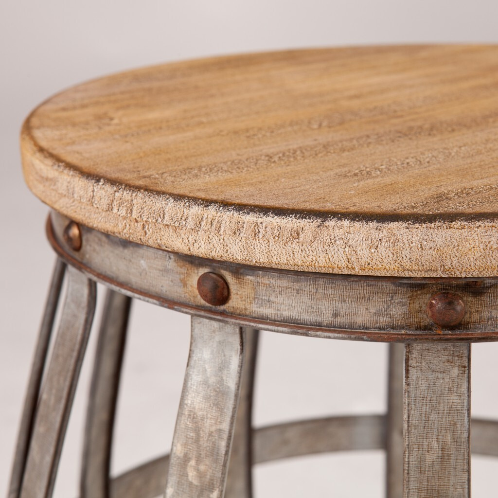 18"" Silver And Natural Manufactured Wood Round End Table