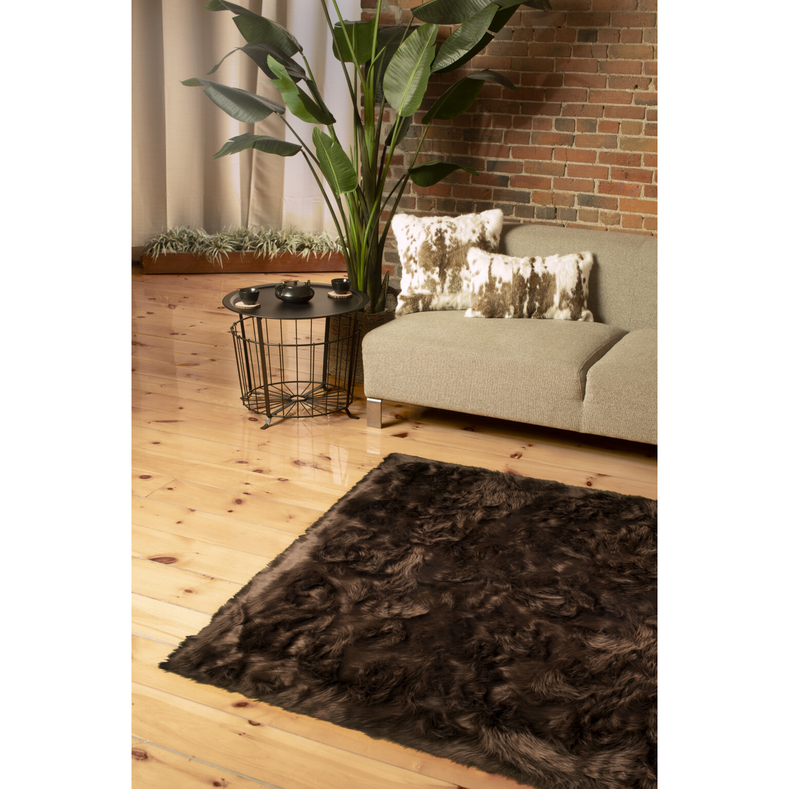 5' X 8' Chocolate Faux Fur Non Skid Area Rug