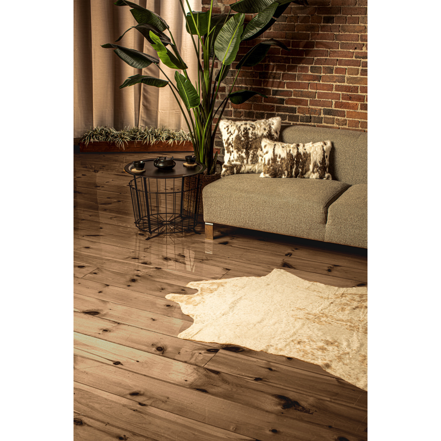 4'X 5' Off White And Silver Faux Cowhide Non Skid Area Rug