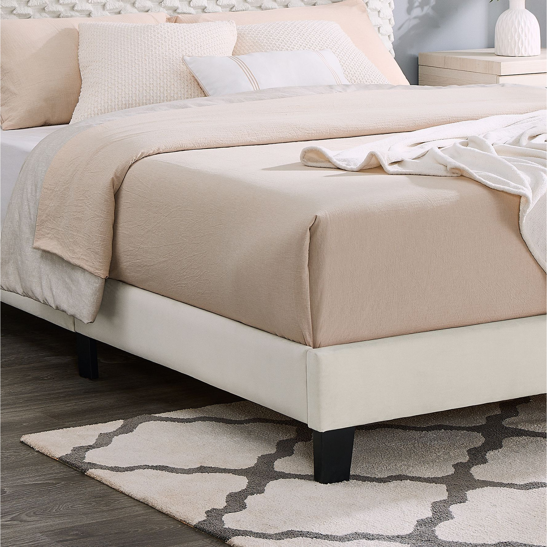 Findlay 2-Piece Bedroom Set  Plush 3D Upholstered Bed With Nightstand  Full