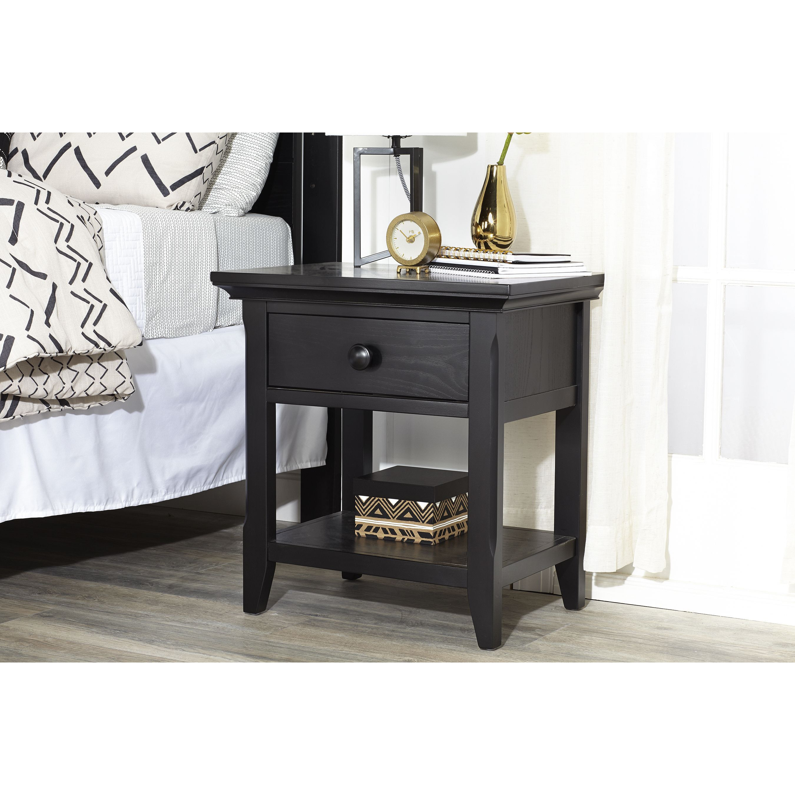 Overland Nightstand Forever Black(D0102H7Clqp)