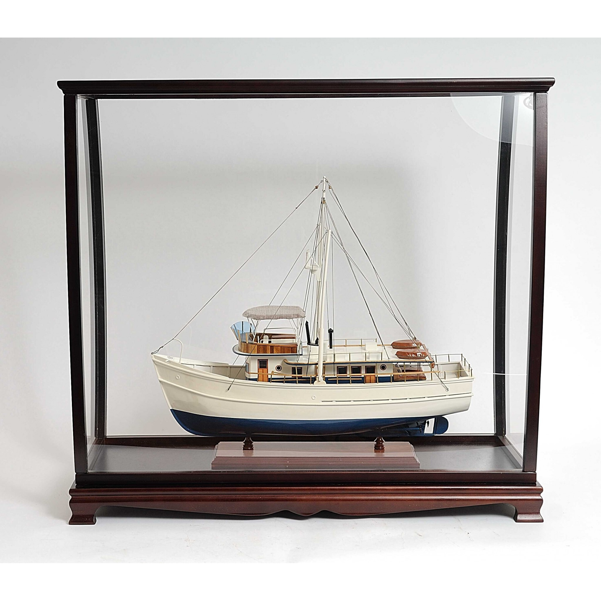 13.75"" X 40"" X 39.25"" Table Top Display Case