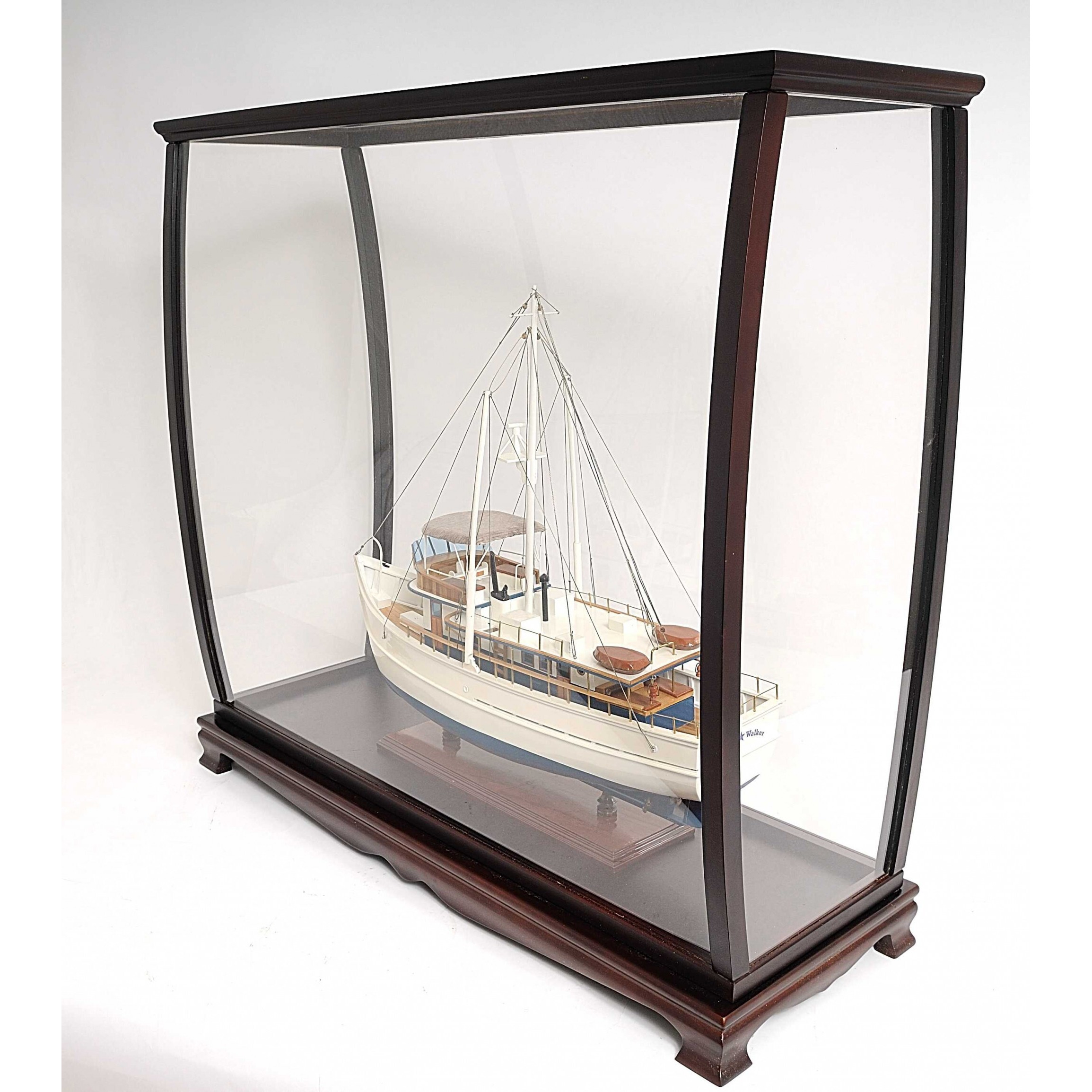 13.75"" X 40"" X 39.25"" Table Top Display Case