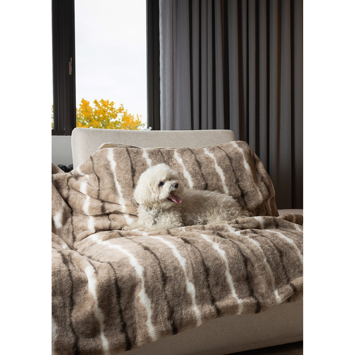 Premier Luxury Light Brown And White Faux Fur Throw Blanket
