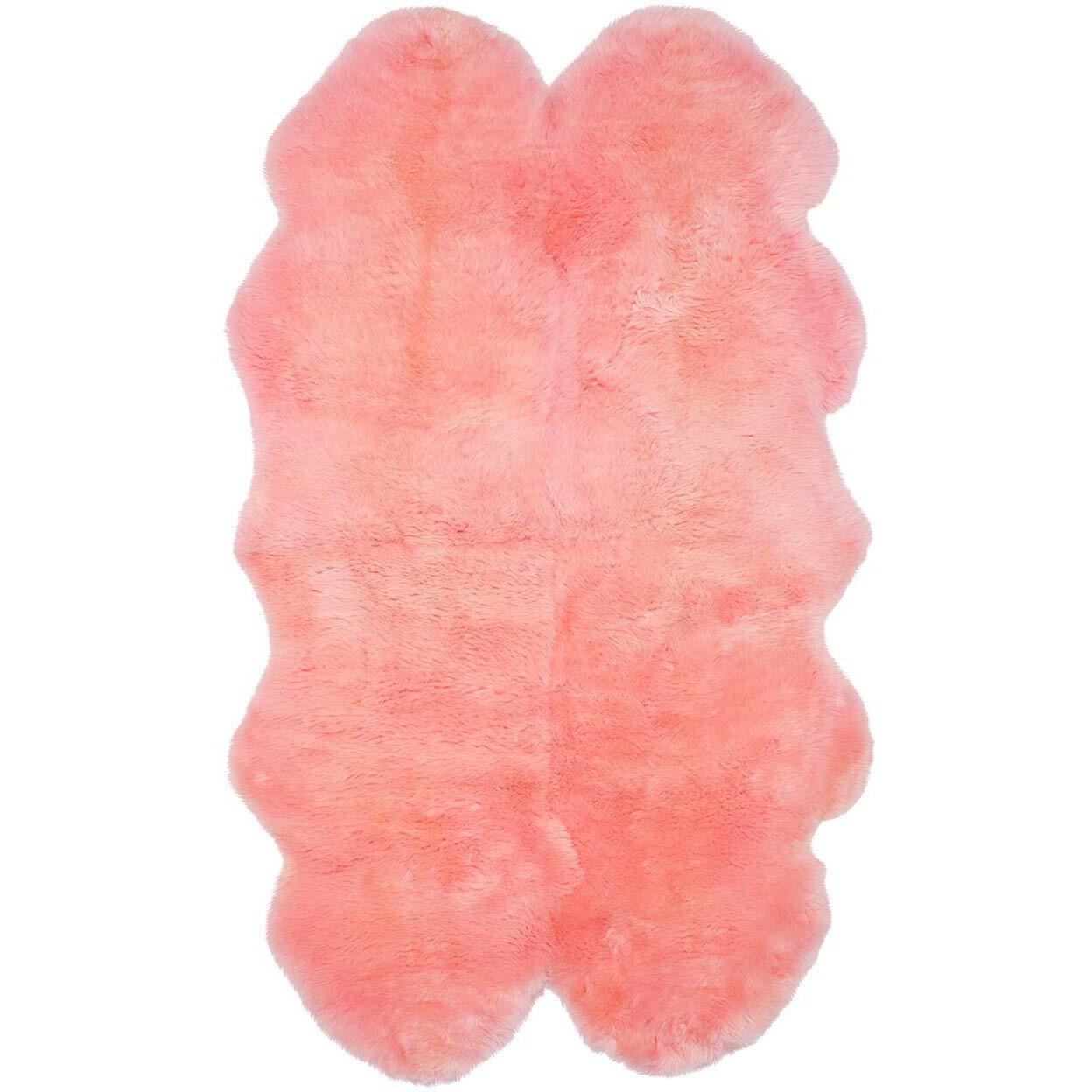 Homeroots Kitchen 4' X 6' X 2' Loom Knotted Pink Quattro Sheepskin Area Rug
