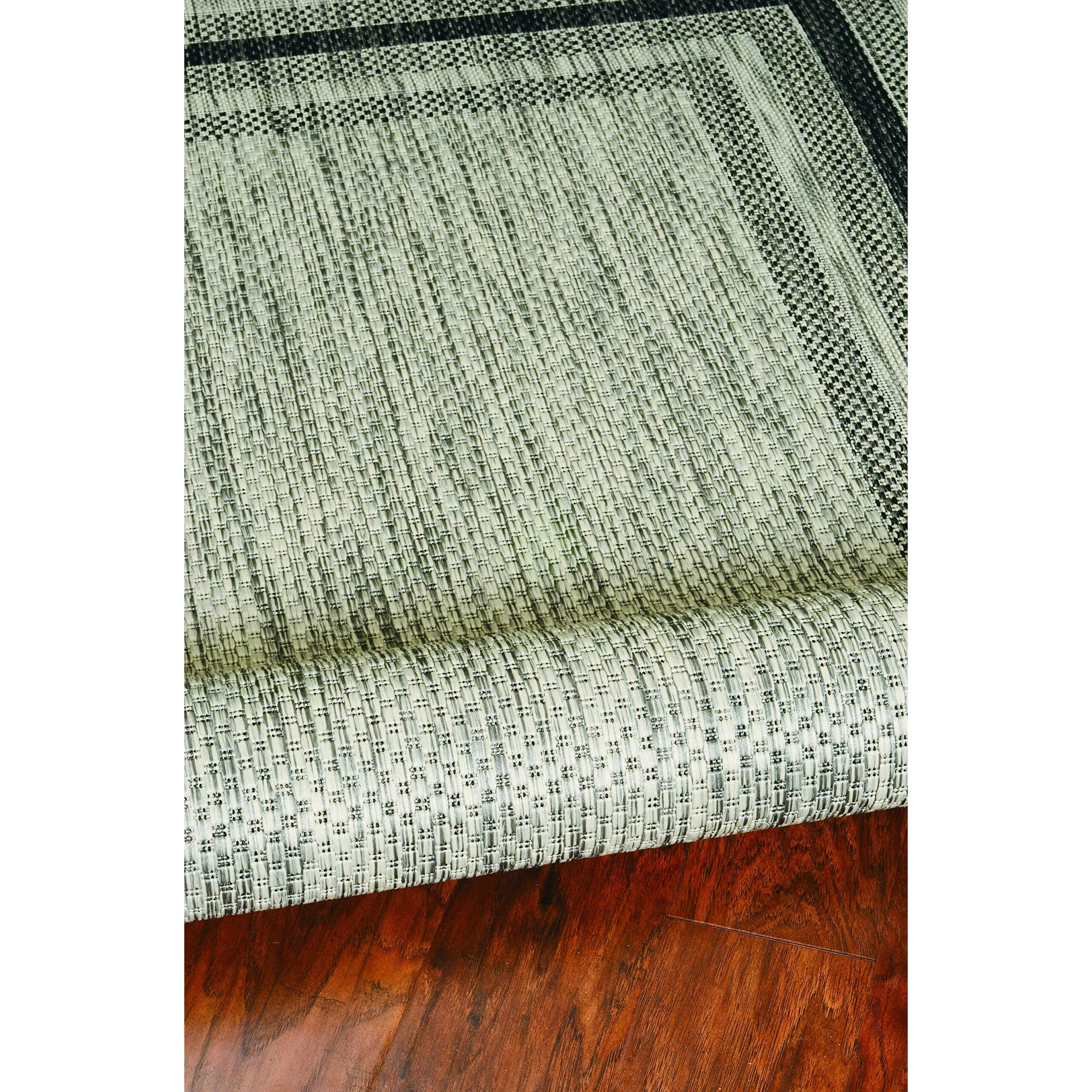 Homeroots 63 X 91 Grey Polypropylene Rug