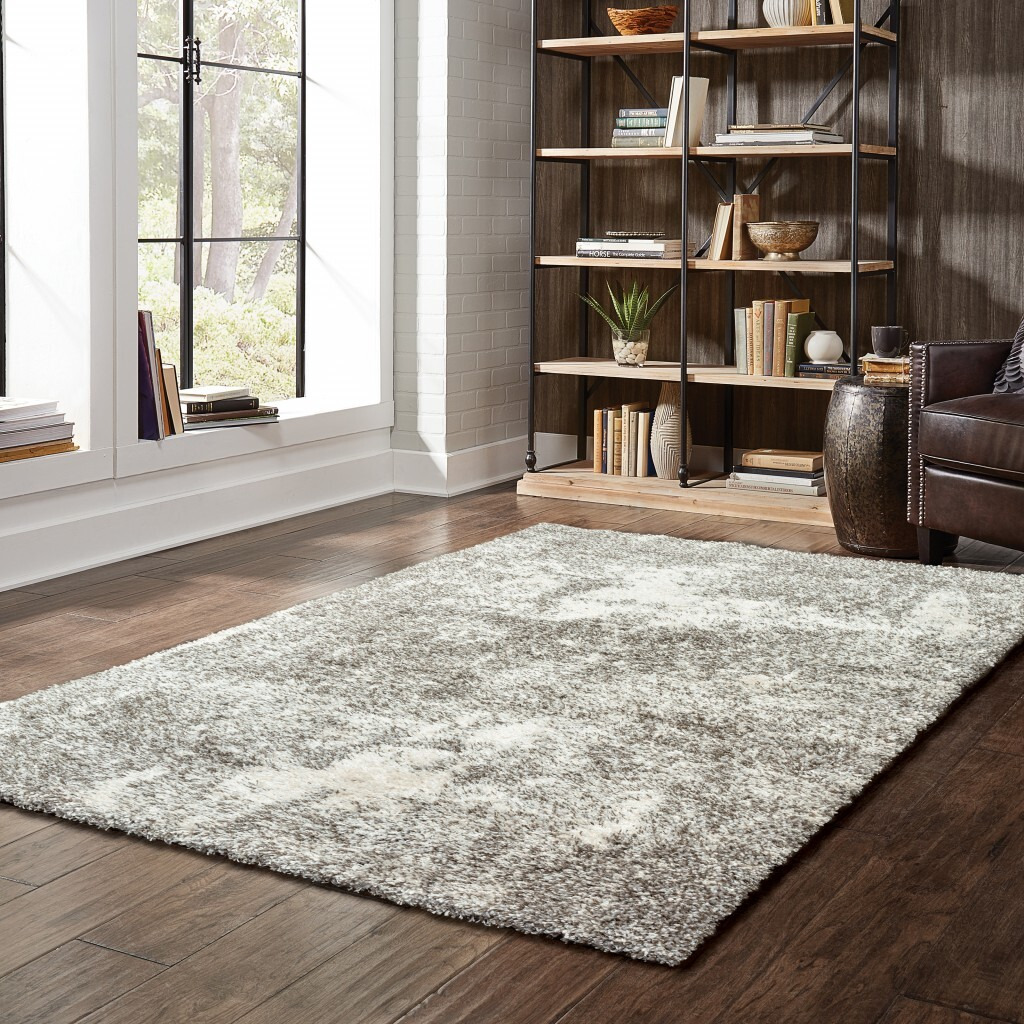 7 X 10 Gray And Ivory Distressed Abstract Area Rug