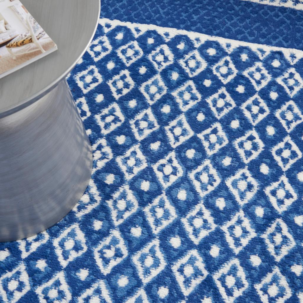 4 X 6 Navy And Ivory Geometric Area Rug