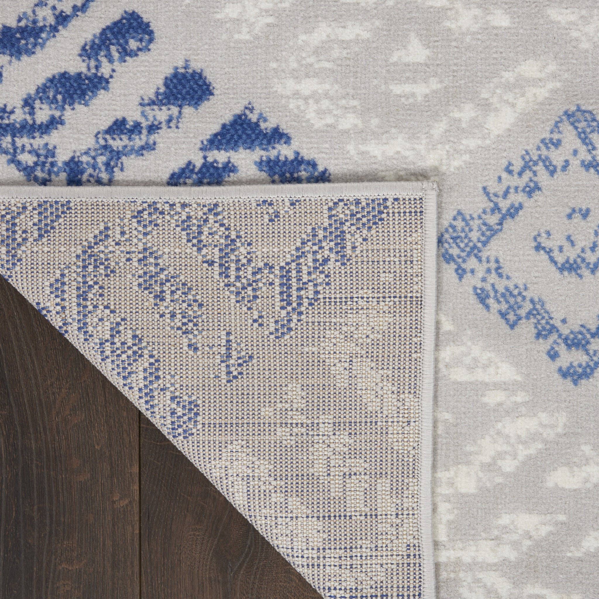 4 X 6 Gray And Blue Diamonds Area Rug