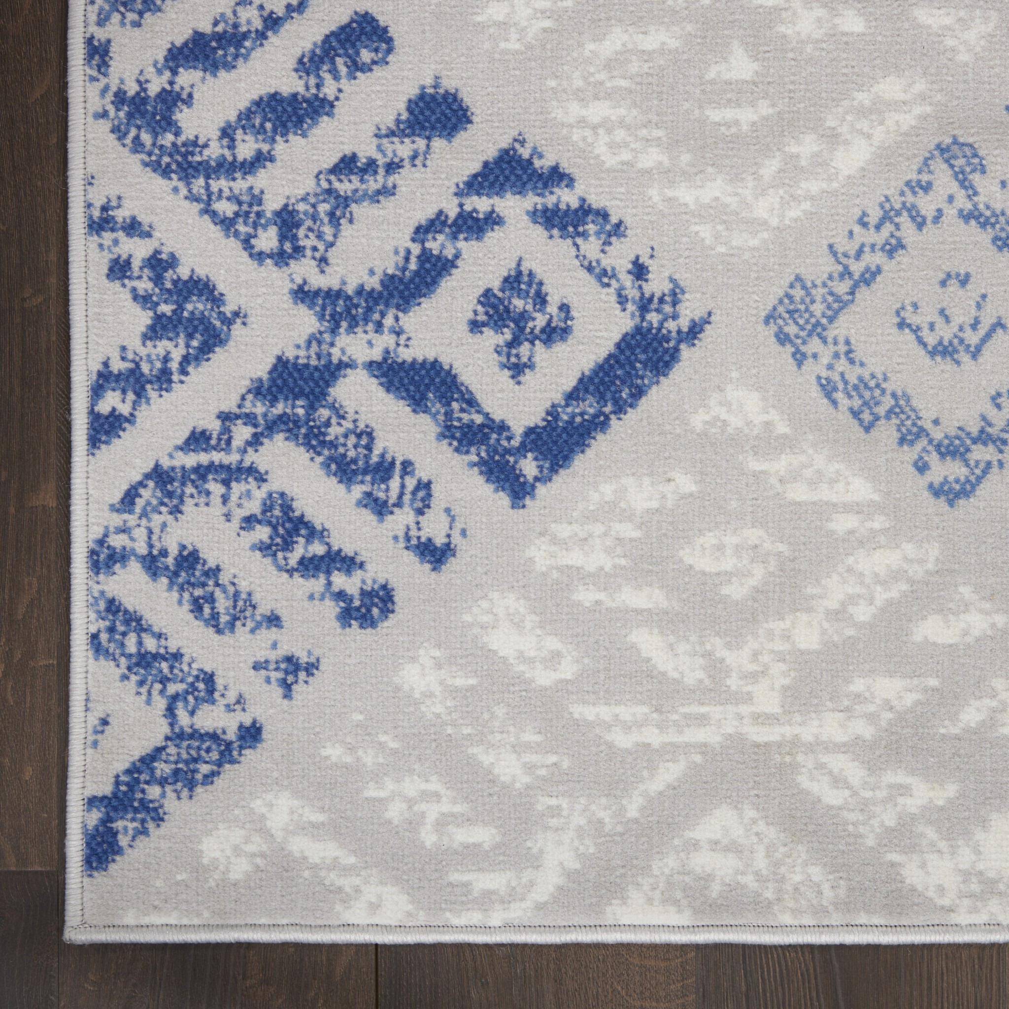 4 X 6 Gray And Blue Diamonds Area Rug