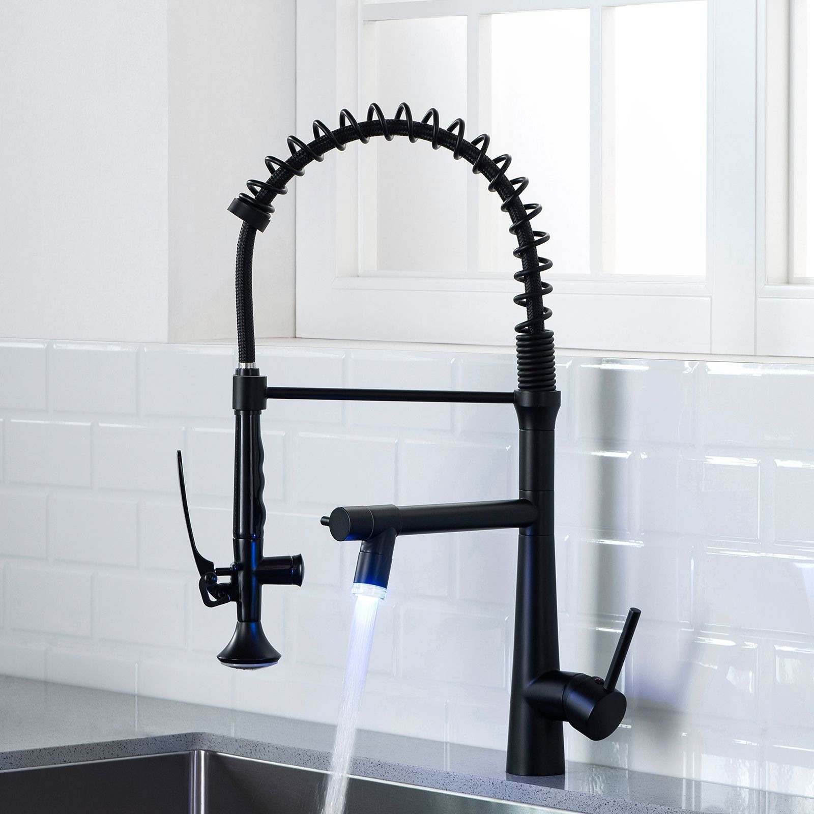 Pull Down Kitchen LED Sink Faucet with Sprayer(D0102H54Z68)