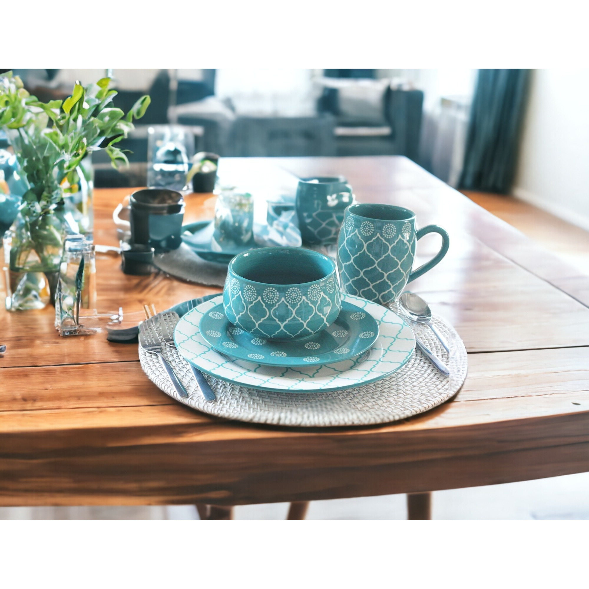 Turquoise Sixteen Piece Round Trellis Ceramic Service For Four Dinnerware Set