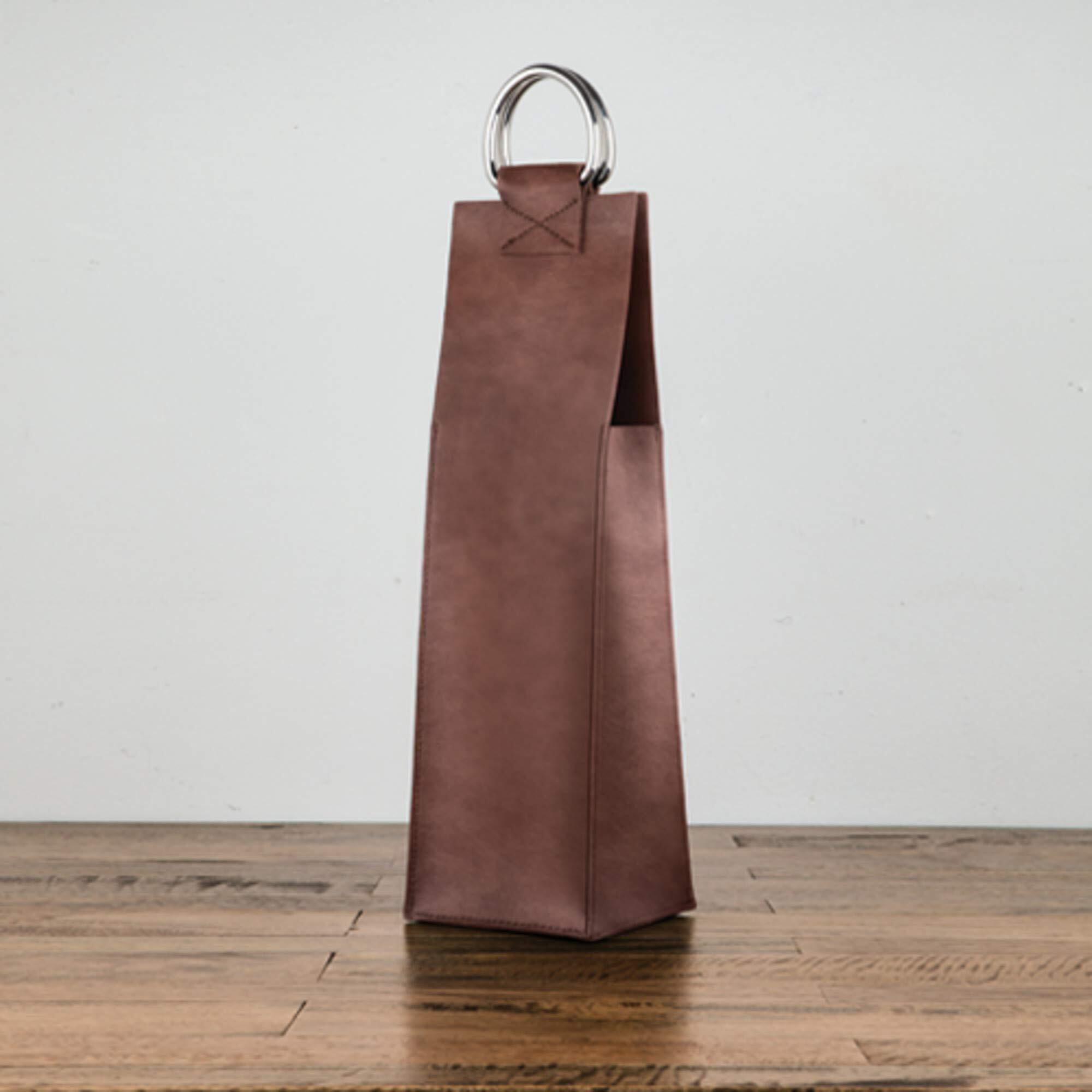 True Fabrications 2462 Manhattan Traveler Bottle carrier
