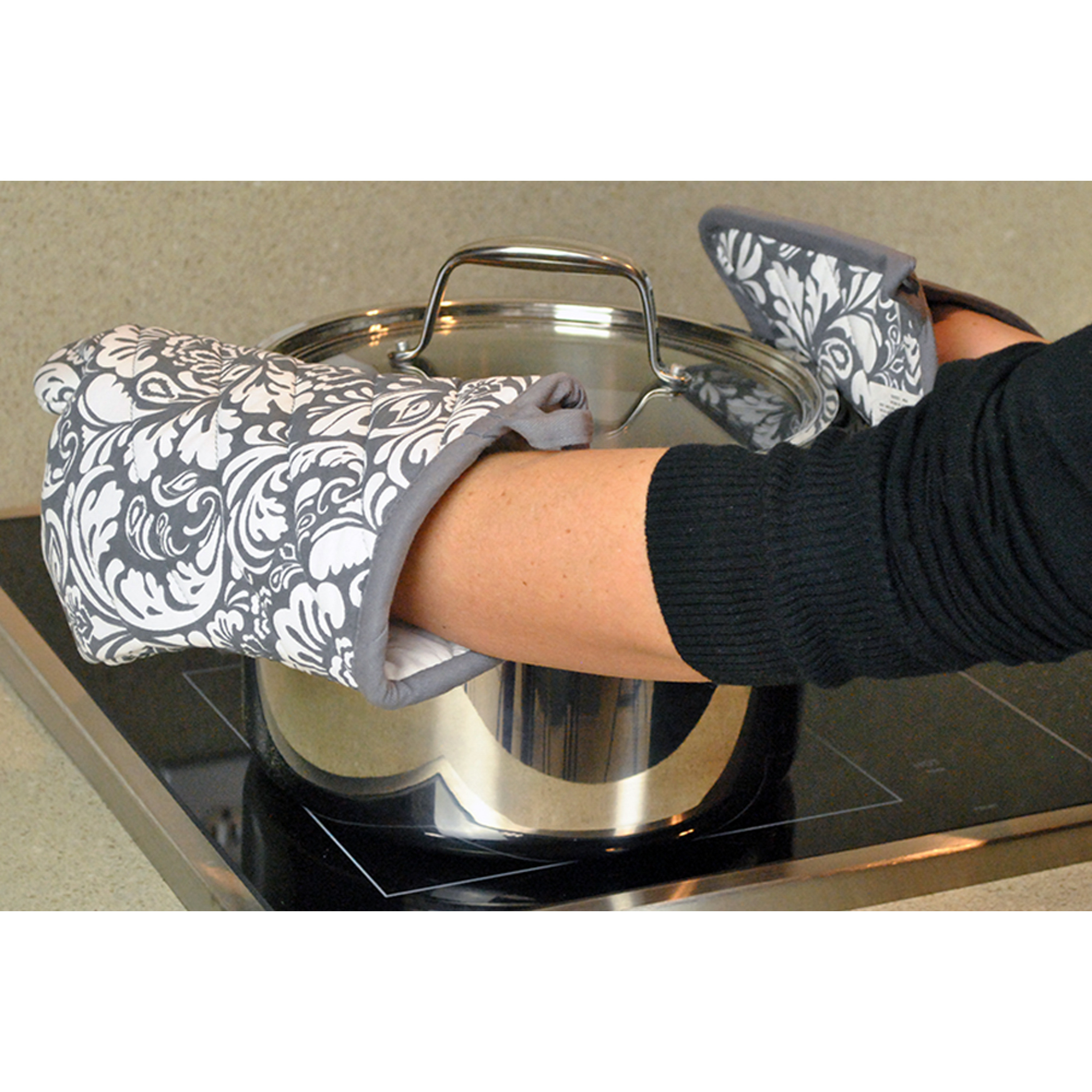 DII Gray Damask Oven Mitt & Potholder Set