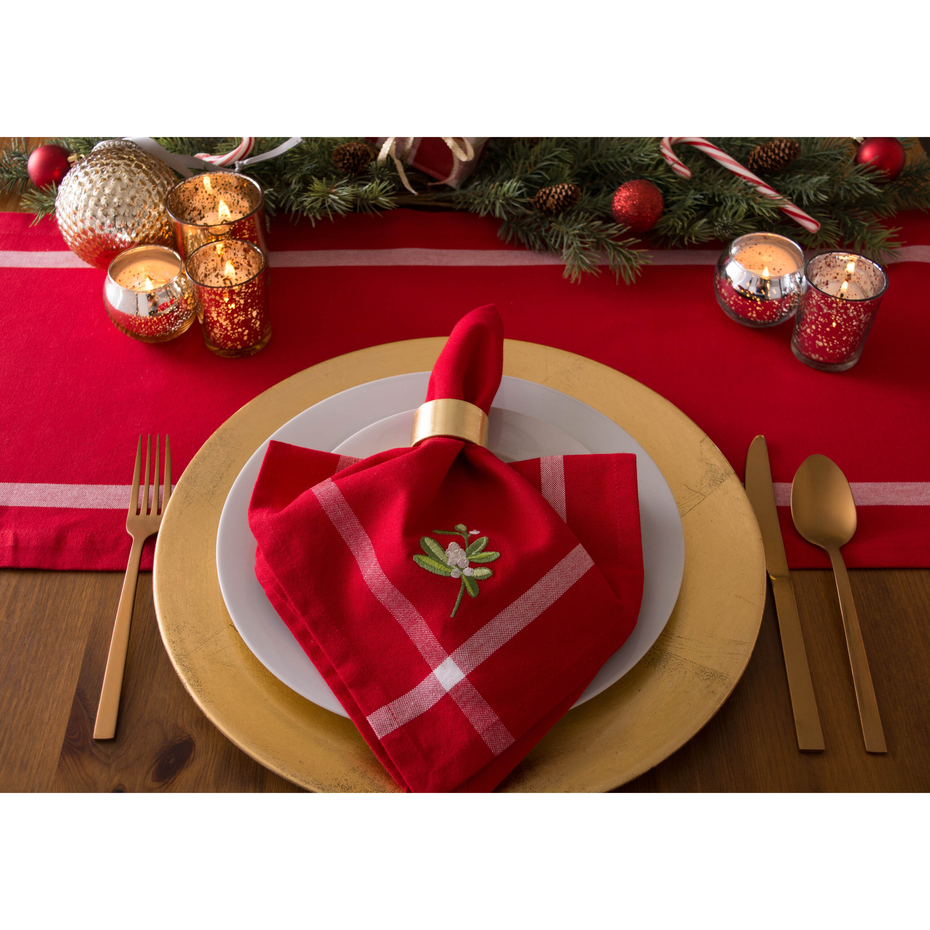 DII Red Embroidered Mistletoe Corner With Border  Napkin (Set of 6)