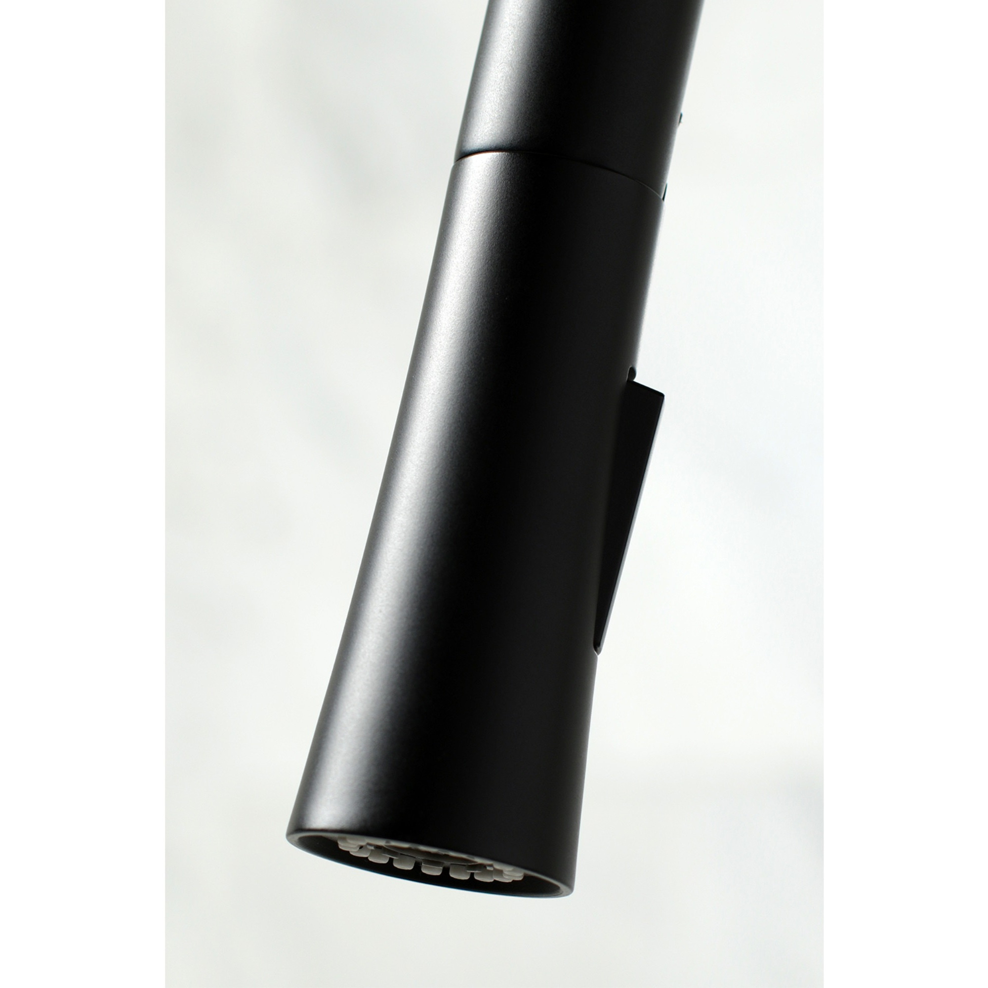 Gourmetier LS2720DKL Single-Handle Pull-Down Kitchen Faucet, Matte Black