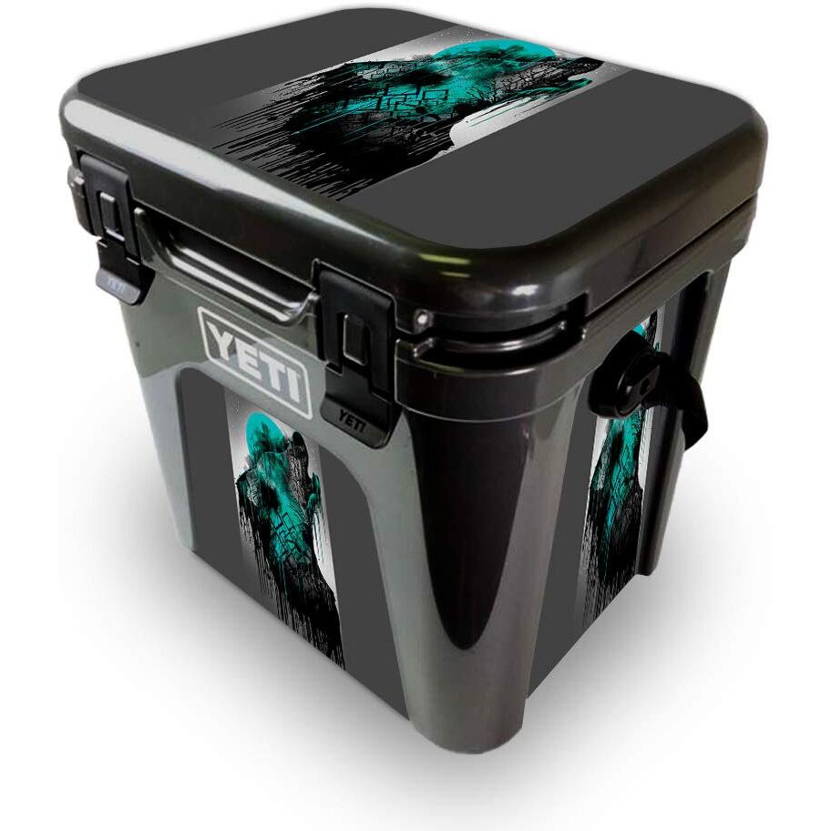 MightySkins YEROAD24-Under The Moon Skin for Yeti Roadie 24 Hard cooler - Under the Moon