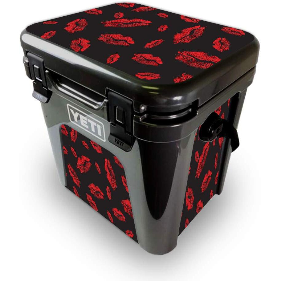 MightySkins YEROAD24-Kiss Me Skin for Yeti Roadie 24 Hard cooler - Kiss Me