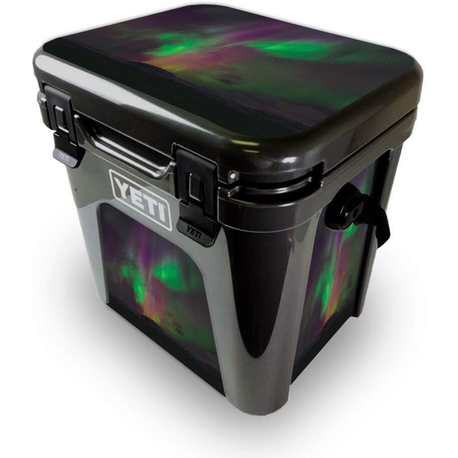 MightySkins YEROAD24-Aurora Borealis Skin for Yeti Roadie 24 Hard cooler - Aurora Borealis