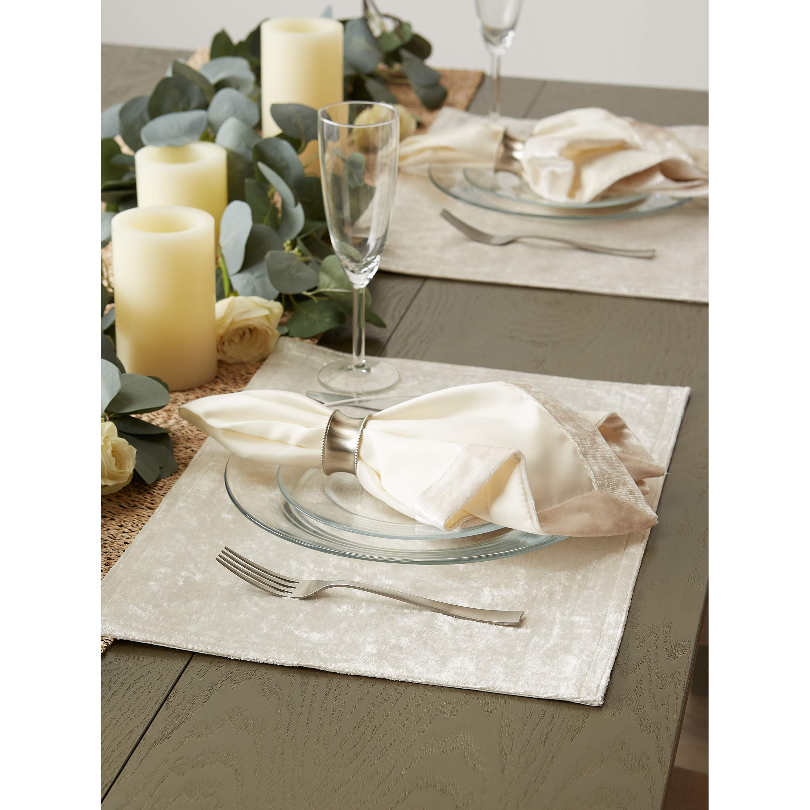 DII Cream Velvet Placemat (Set of 4)