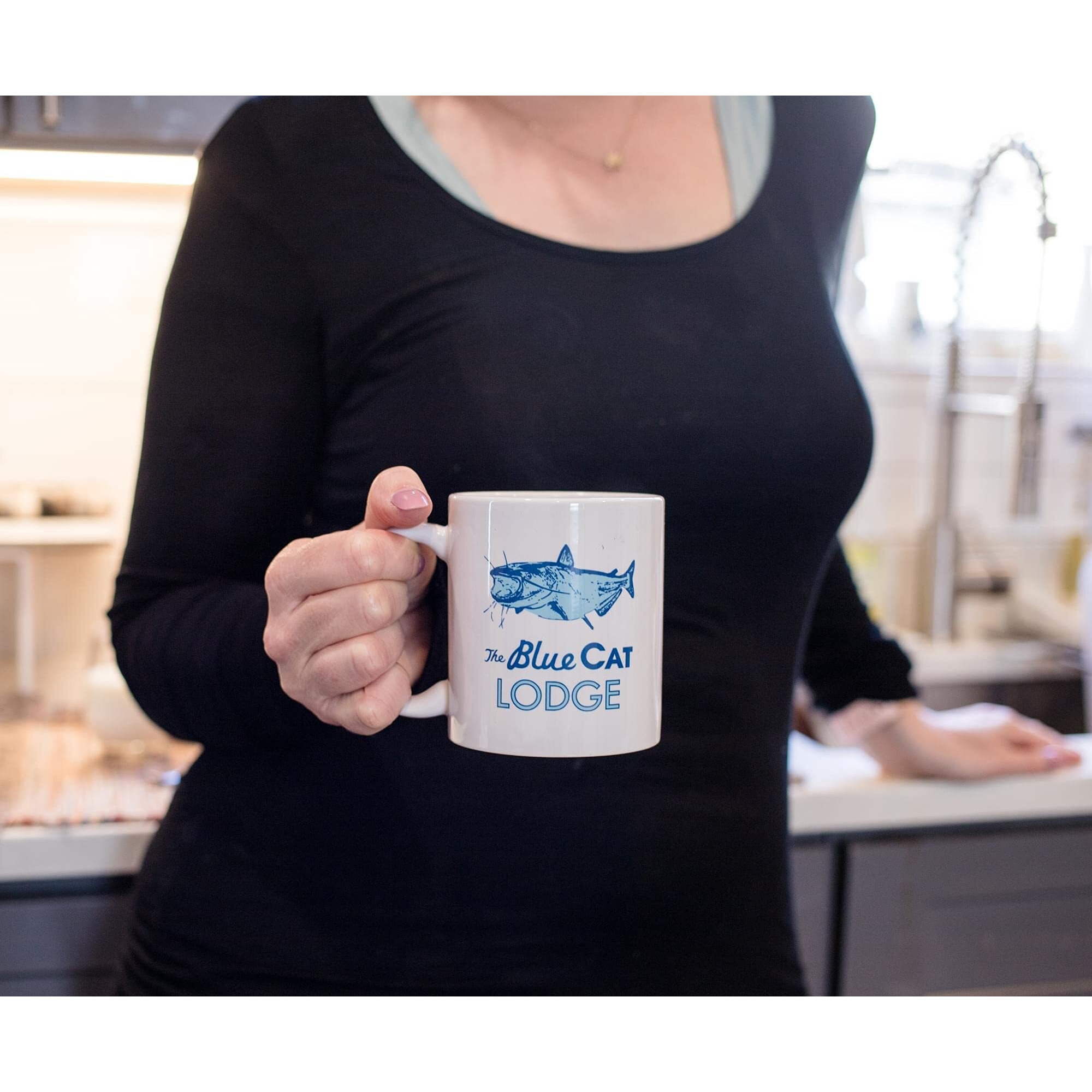 Ozark Blue cat Lodge ceramic Mug  Holds 11 Ounces