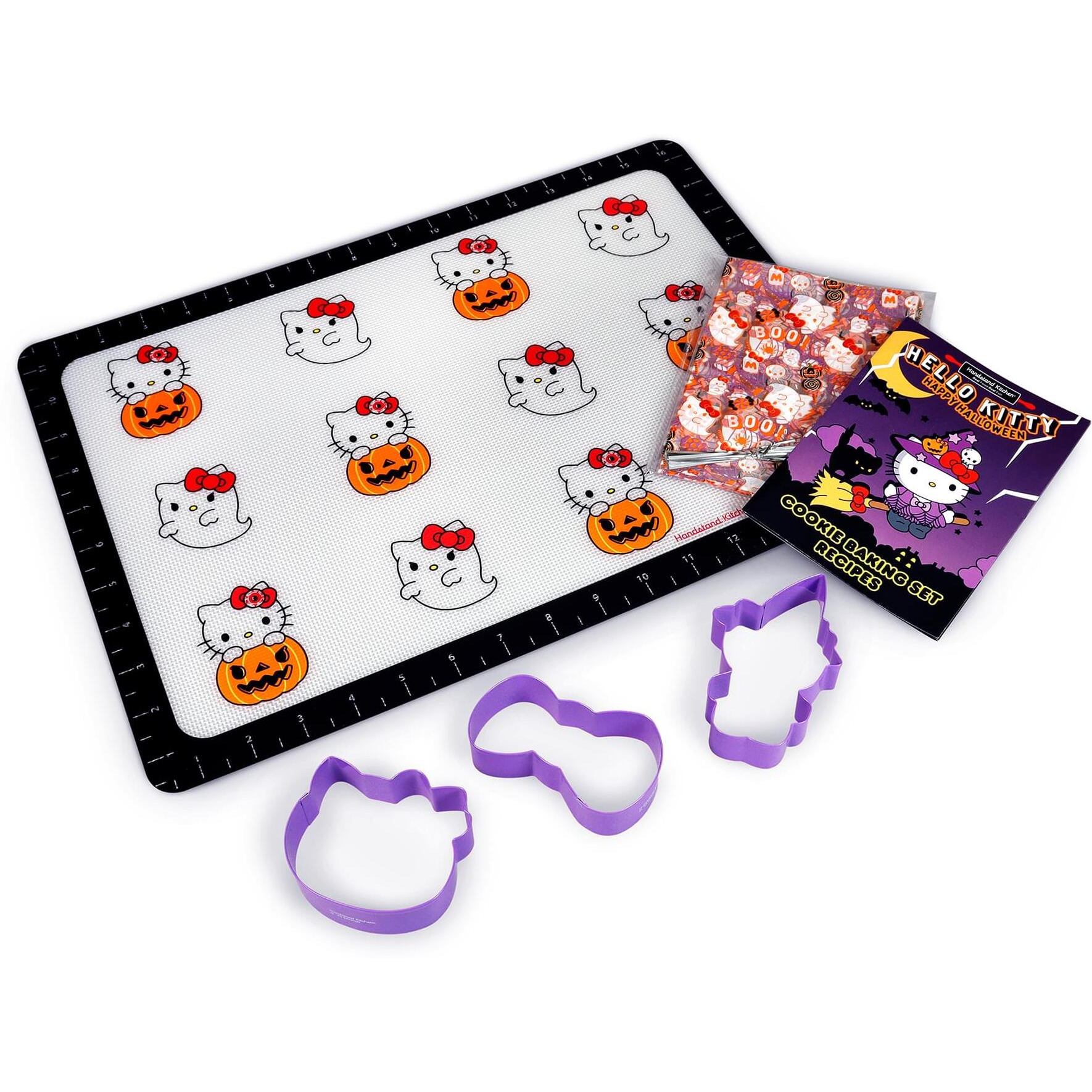 Sanrio Hello Kitty Halloween 45-Piece cookie Baking Set