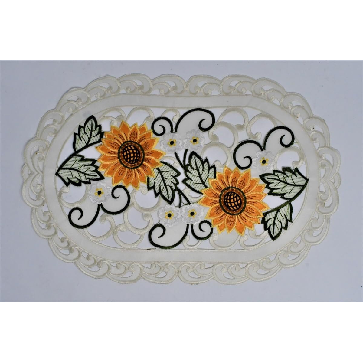 12 x 18 in. Sunflower on Cream Fabric Placemat