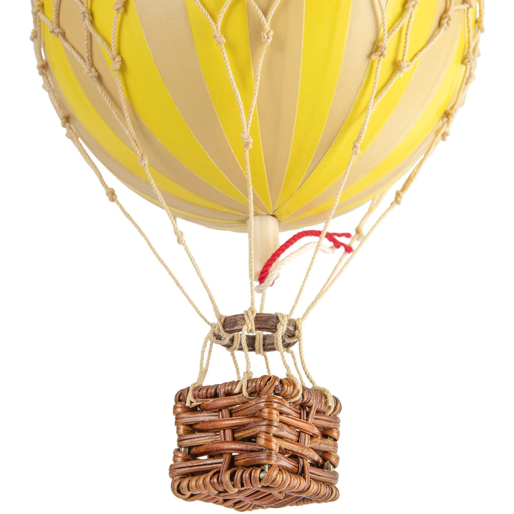 Floating The Skies, True Yellow