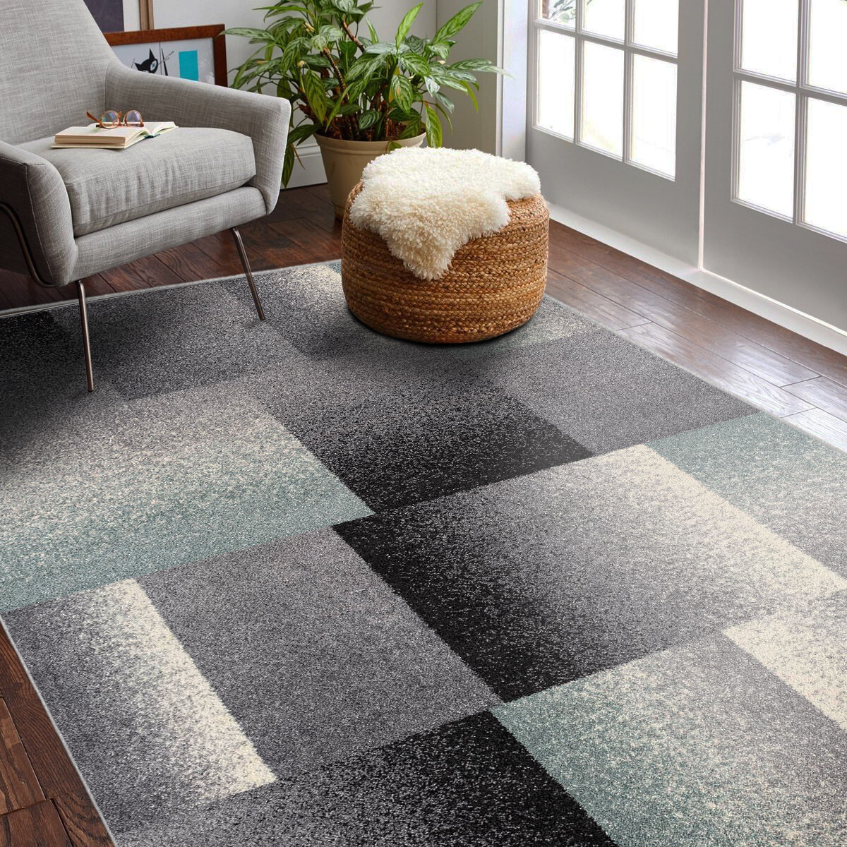 5' X 8 Gray Modern Geometric Area Rug
