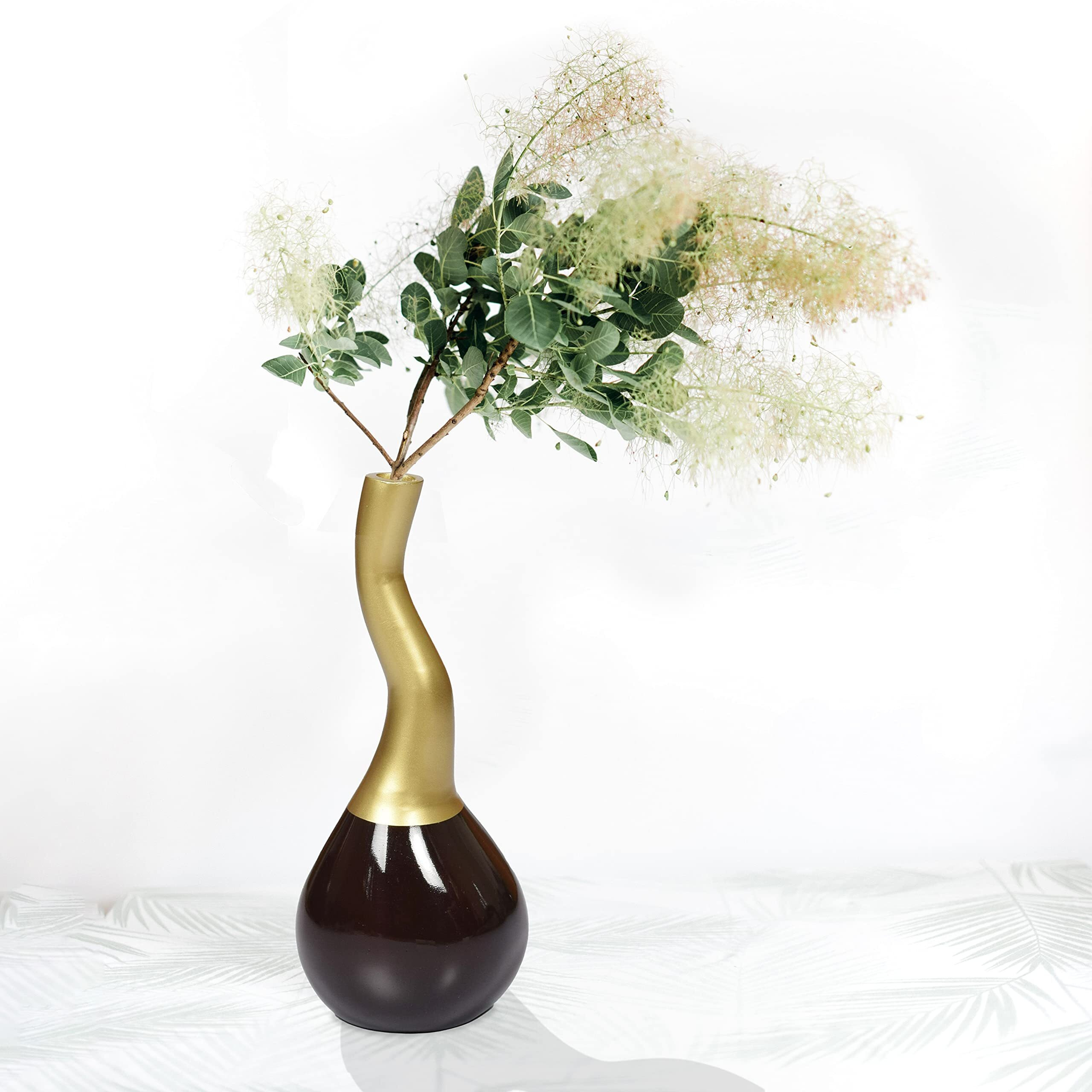 Uniquewise QI004136 425 x 10 in Aluminium-casted Decorative Modern Table Two Tone Flower Vase&44 Brown & gold
