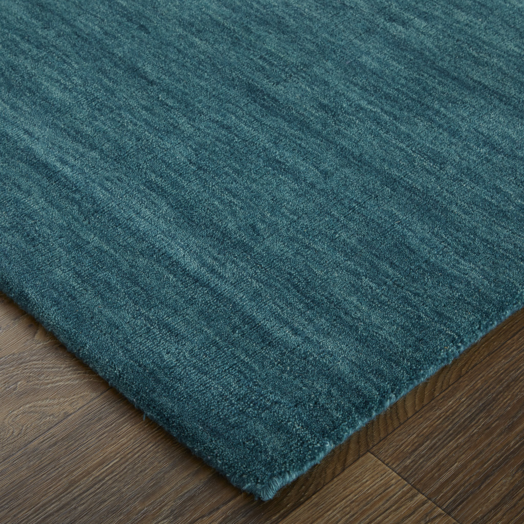 5 X 8 Blue And green Wool Hand Woven Stain Resistant Area Rug